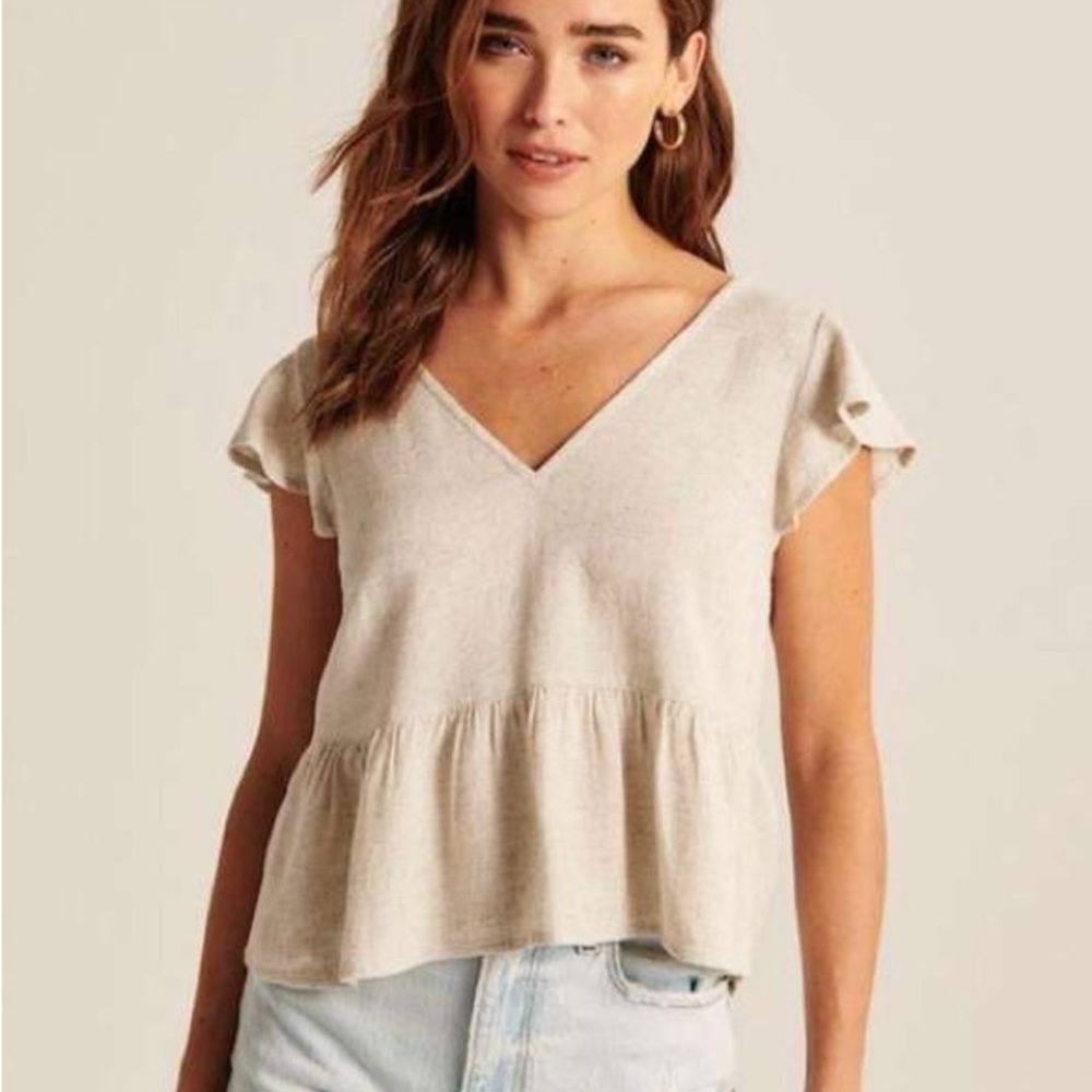 A&F Flutter Sleeve Trapeze Top | M